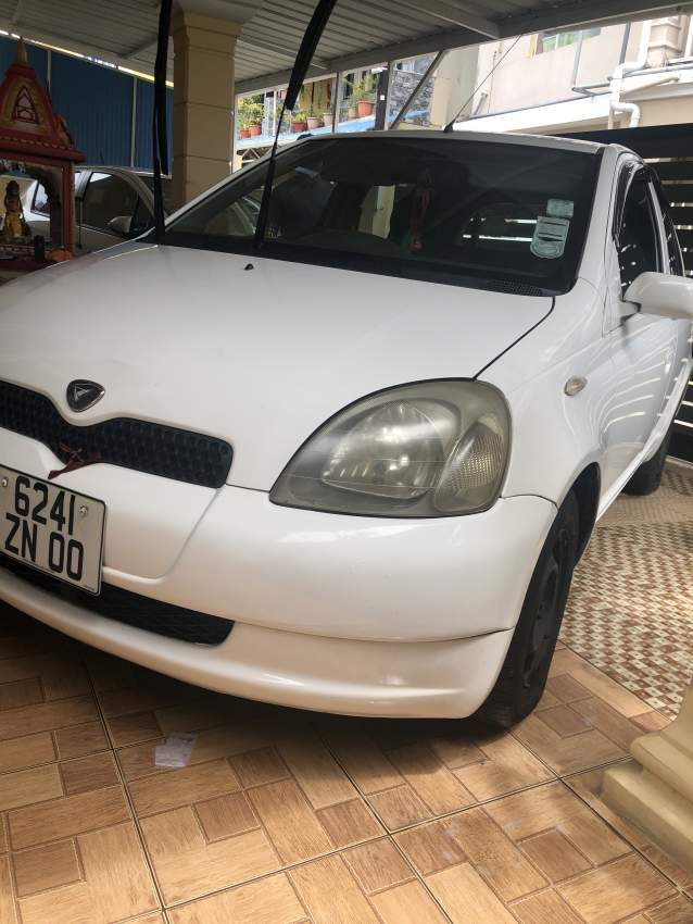 Toyota Vitz Year 00 - 1 - Compact cars  on Aster Vender