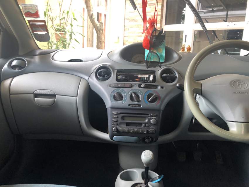 Toyota Vitz Year 00 - 2 - Compact cars  on Aster Vender