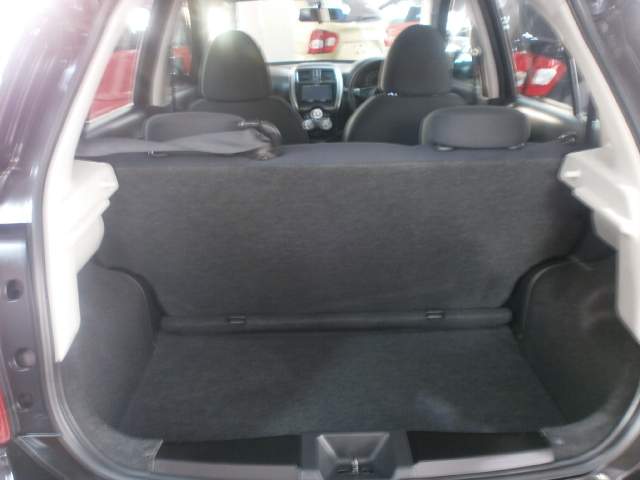 Nissan March - 2 - Family Cars  on Aster Vender