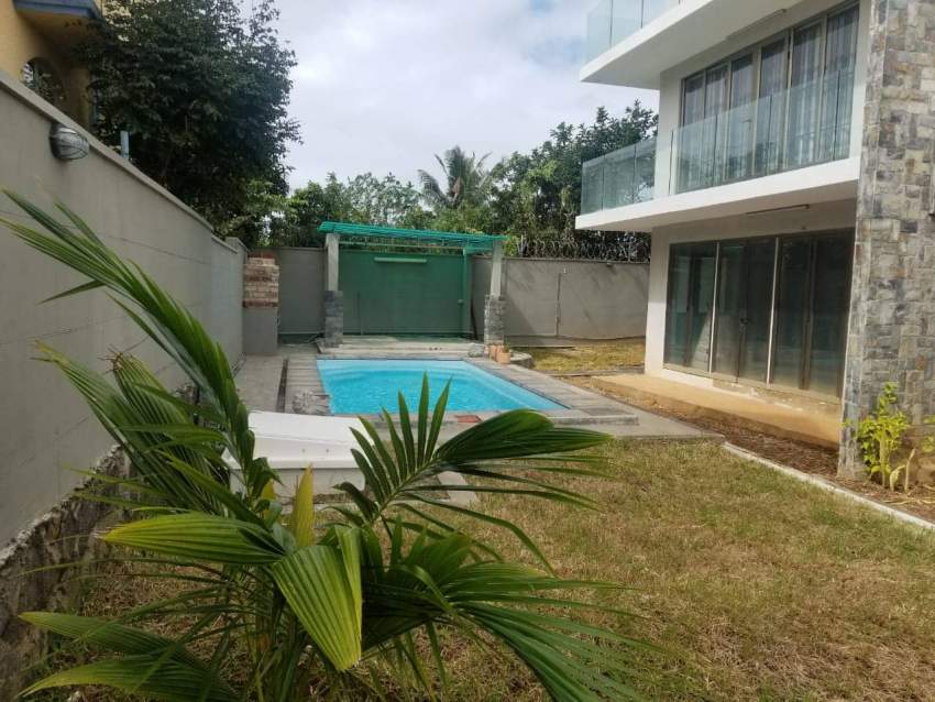 A NEW STUDIO ON SALE / UN STUDIO NEUVE A VENDRE - 0 - Apartments  on Aster Vender