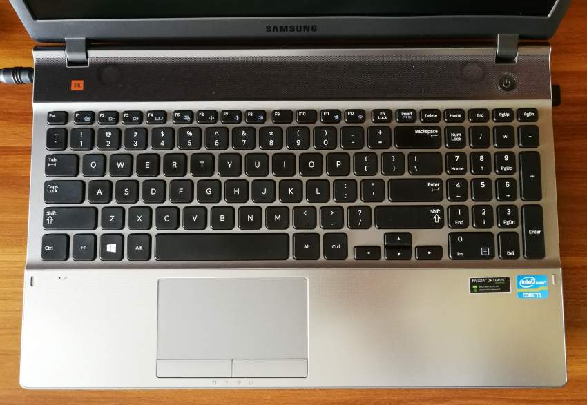 Samsung 15.6-Inch Laptop (Silver) - Négociable - 1 - Laptop  on Aster Vender