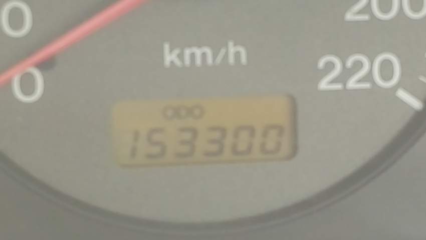 Mazda 323 annee 99 - 1 - Family Cars  on Aster Vender