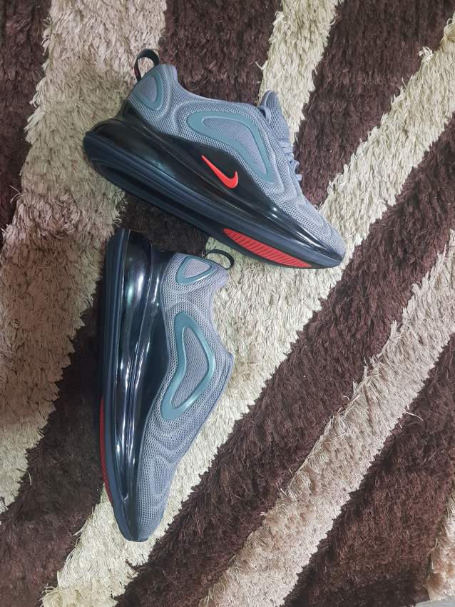 ORIGINAL AIR MAX 720 JUNIOR GREY USED ONLY ONCE - 6 - Sports shoes  on Aster Vender