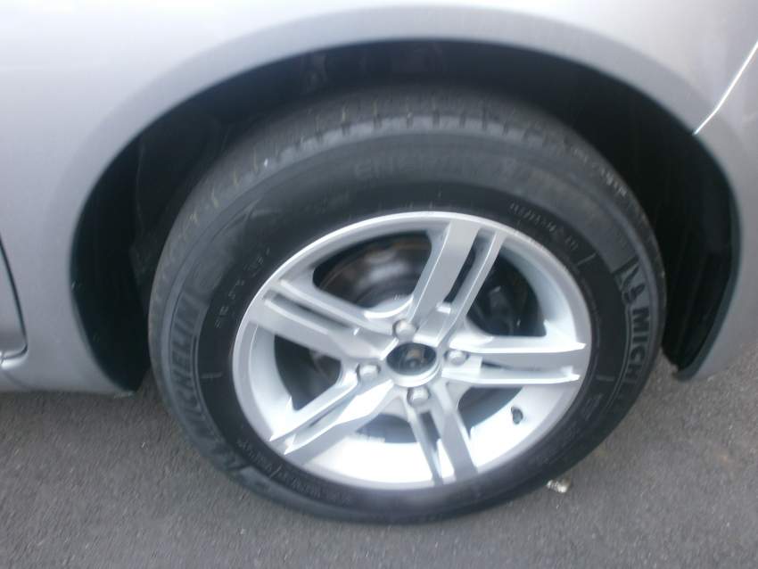 Nissan March - 2 - Family Cars  on Aster Vender