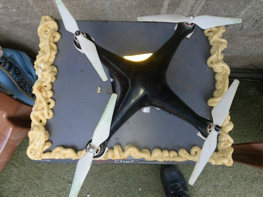 DJI PHANTOM 3 - 2 - Drone  on Aster Vender