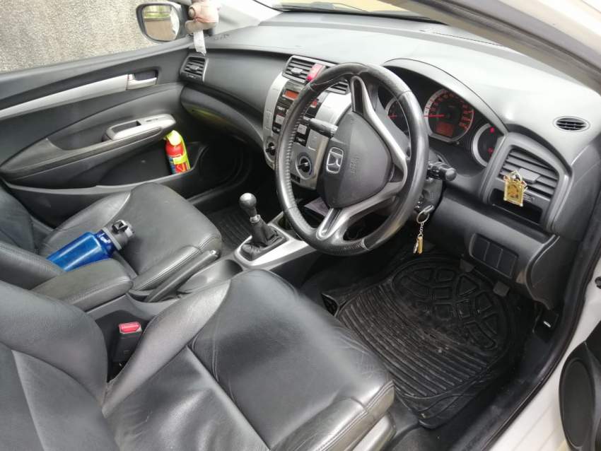 Honda Car - 1 - Family Cars  on Aster Vender