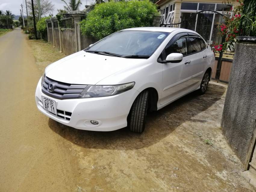 Honda Car - 2 - Family Cars  on Aster Vender