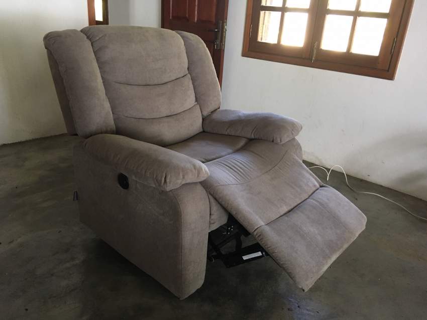 FAUTEUIL ELECTRIQUE - ELECTRICAL CHAIR - 2 - Chairs  on Aster Vender