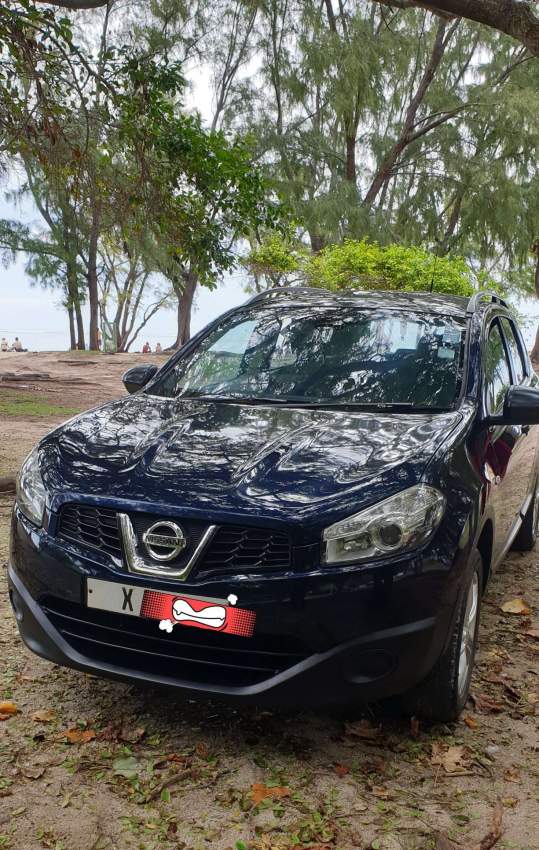Nissan Qashqai+2 yr2011 - 2 - SUV Cars  on Aster Vender
