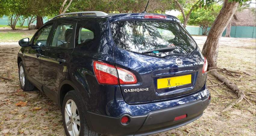 Nissan Qashqai+2 yr2011 - 3 - SUV Cars  on Aster Vender