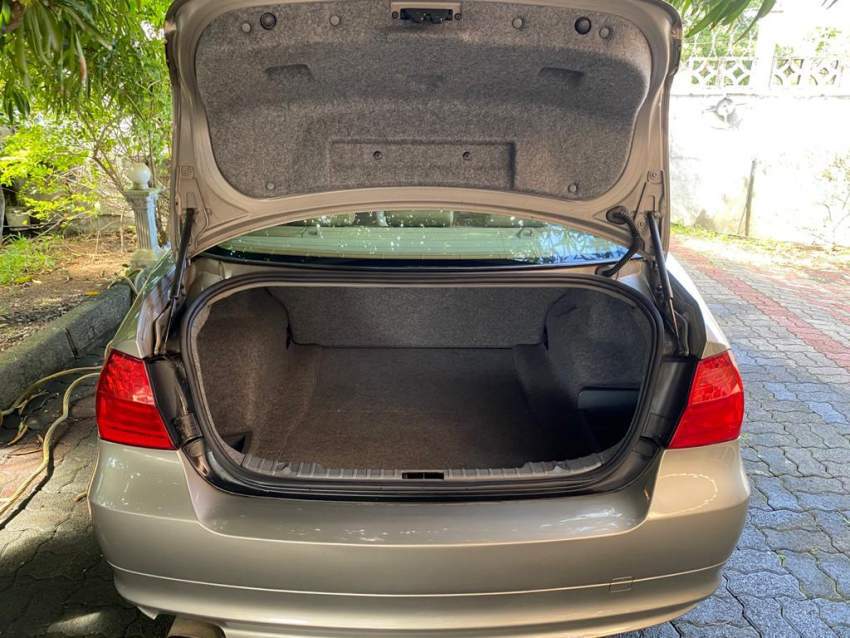 BMW 316i - 6 - Luxury Cars  on Aster Vender