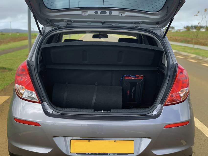 Hyundai i20 Sep 2013 - 5 - Compact cars  on Aster Vender