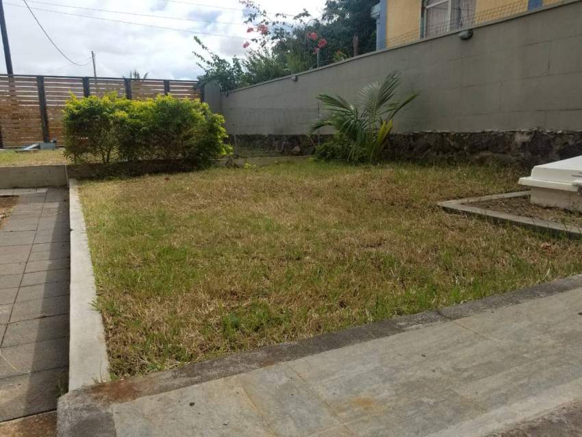 A NEW STUDIO ON SALE / UN STUDIO NEUVE A VENDRE - 2 - Room in House  on Aster Vender