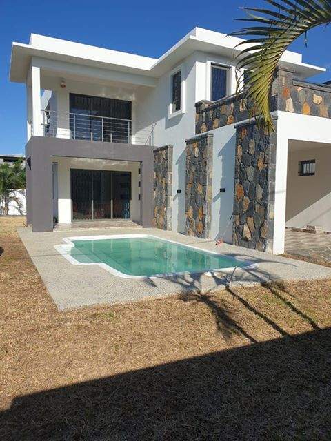 A NEW AND PRIVATE BUNGALOW ON SALE / CAMPEMENT NEUVE ET PRIVEE A VENDR - 0 - Villas  on Aster Vender