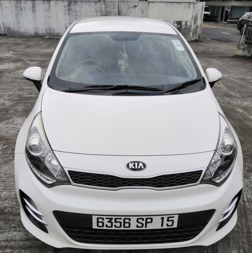 KIA Rio Hatchback full option - 0 - Family Cars  on Aster Vender