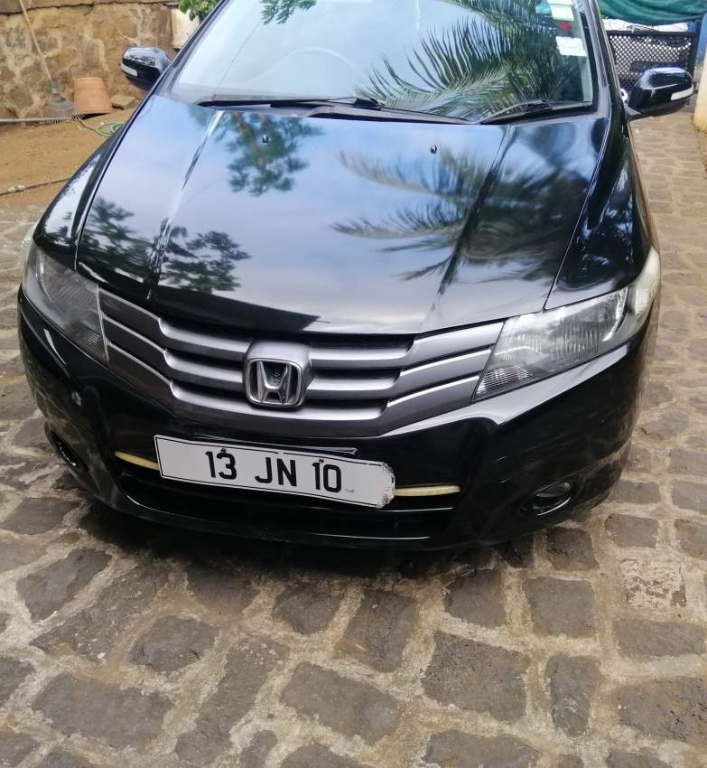 Honda city car for sale - 1 - Family Cars  on Aster Vender