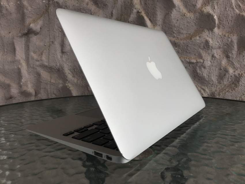 Macbook Air Mid 2013 11’’ - 2 - Laptop  on Aster Vender