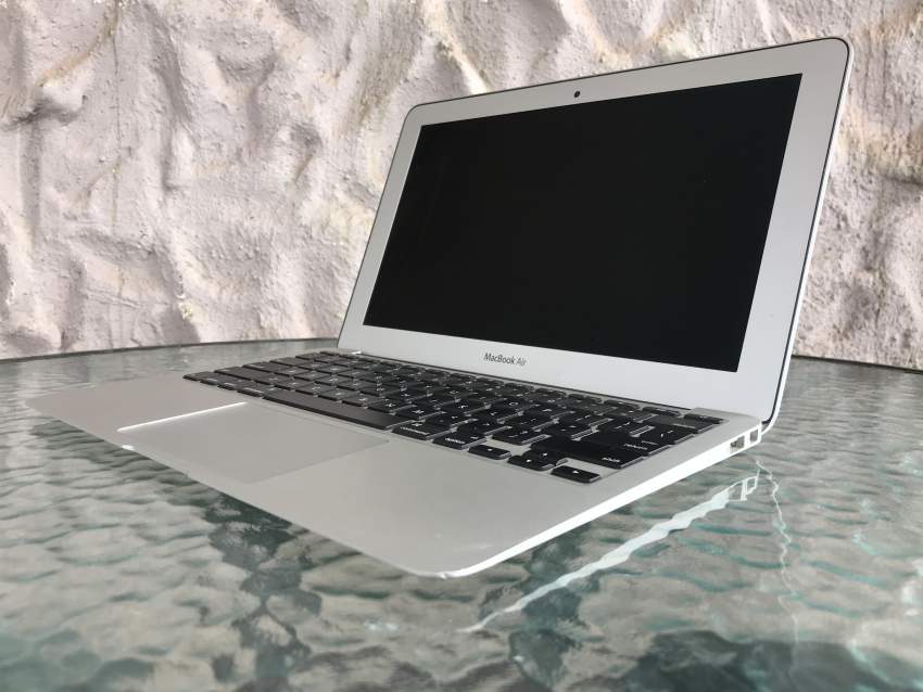 Macbook Air Mid 2013 11’’ - 1 - Laptop  on Aster Vender