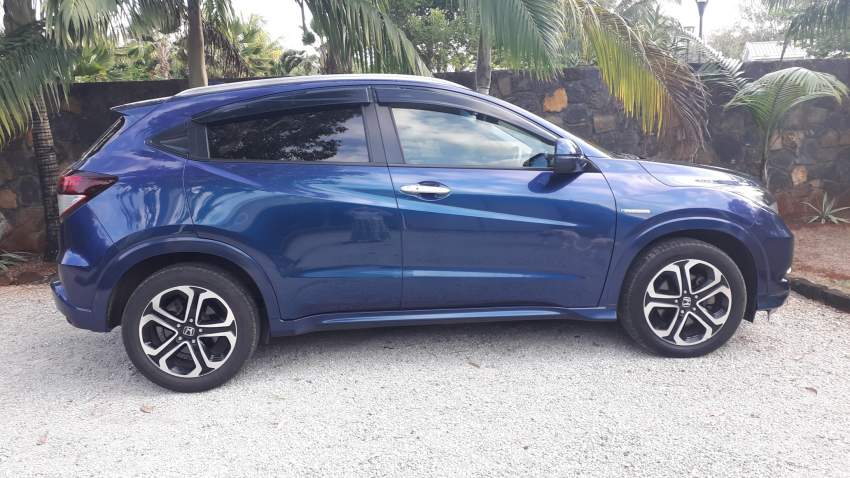 Honda Vezel  Hybrid 2015 is for Sale! - 1 - SUV Cars  on Aster Vender