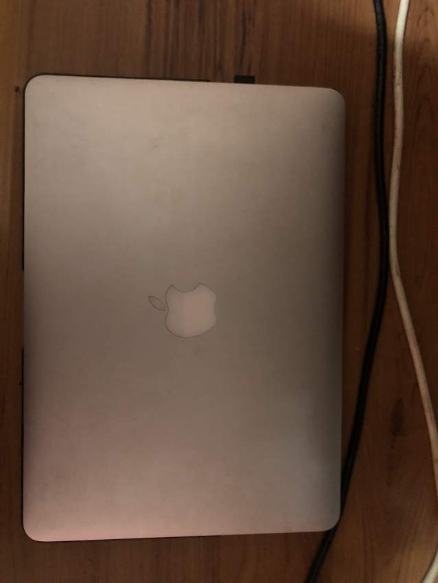 Mac book pro - 2 - Laptop  on Aster Vender