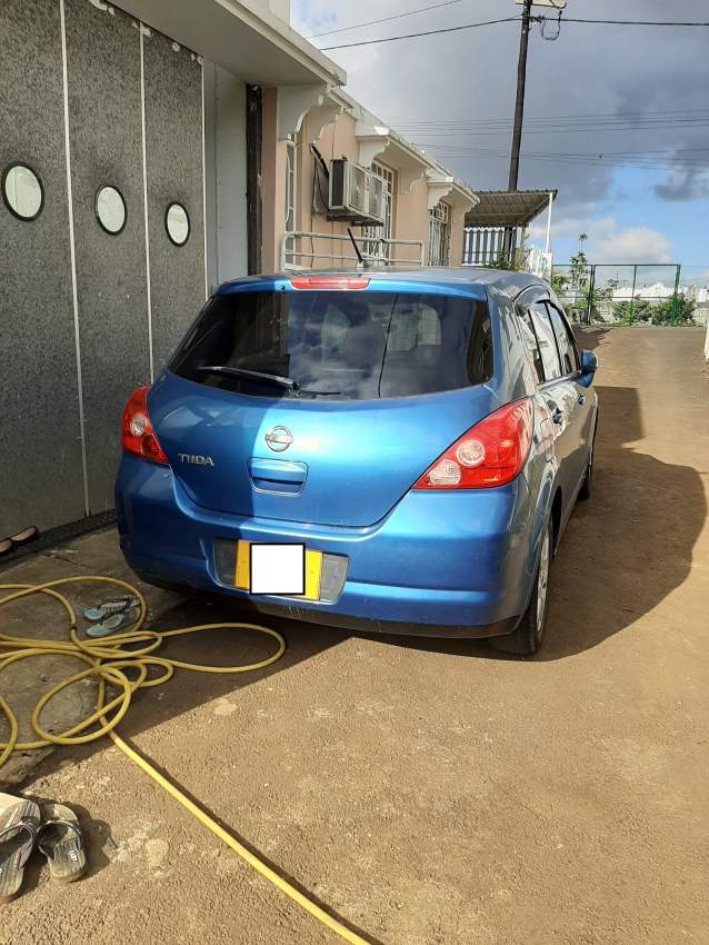 NISSAN TIIDA - 2 - Compact cars  on Aster Vender