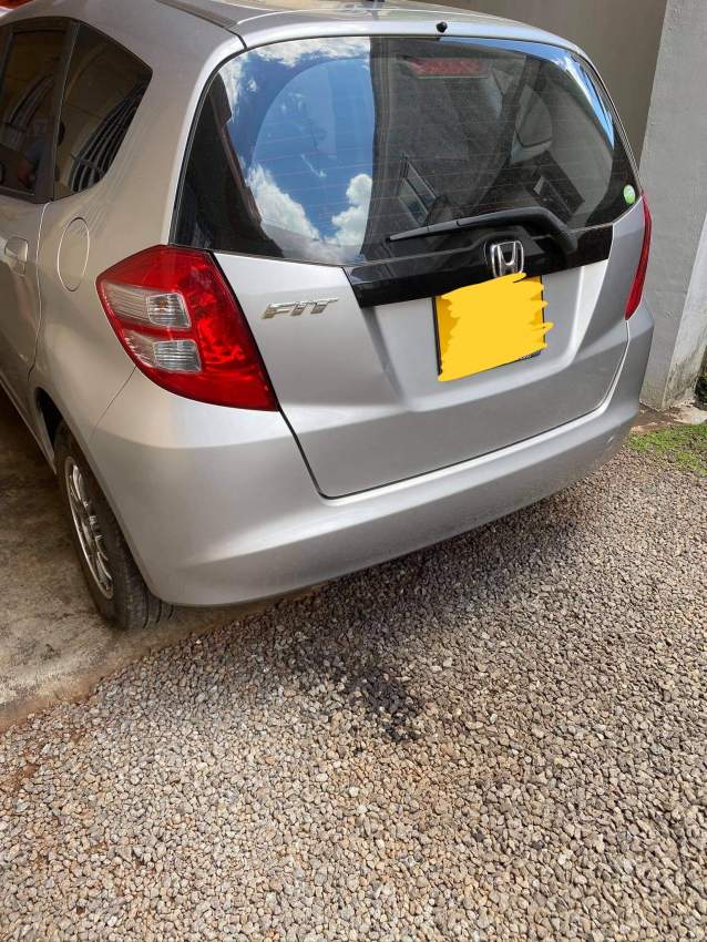 HONDA FIT  - 3 - Family Cars  on Aster Vender