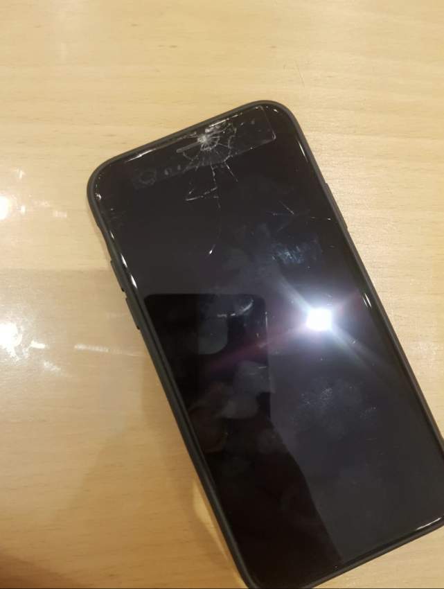 Iphone X for sale - 0 - iPhones  on Aster Vender