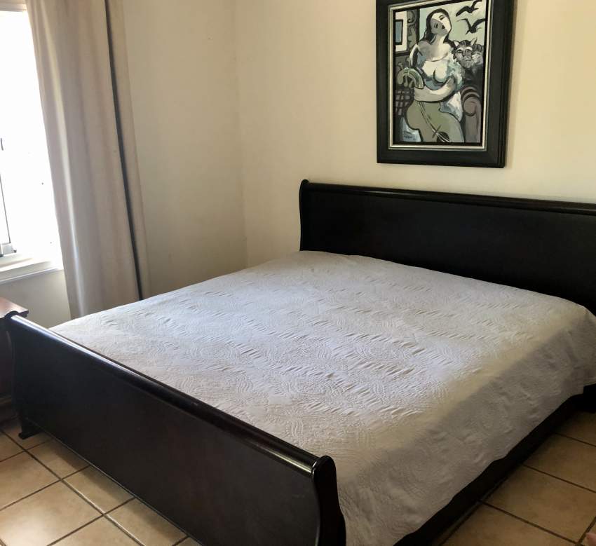 Sleigh bed - 0 - Bedroom Furnitures  on Aster Vender