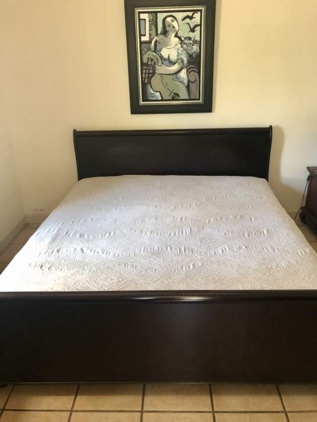 Sleigh bed - 1 - Bedroom Furnitures  on Aster Vender