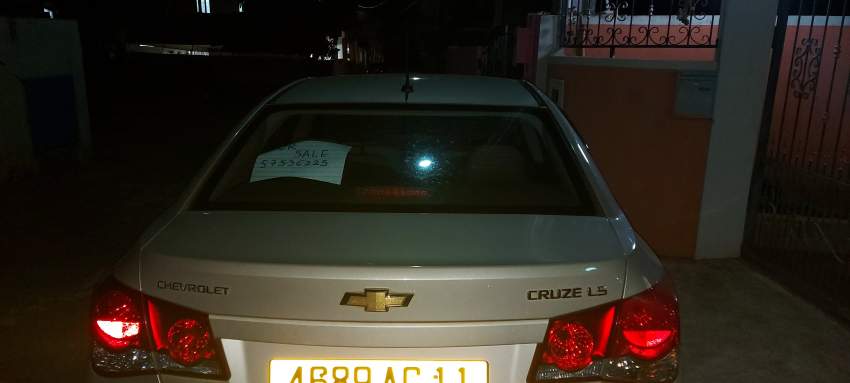 Chevrolet Cruz - 1 - Family Cars  on Aster Vender