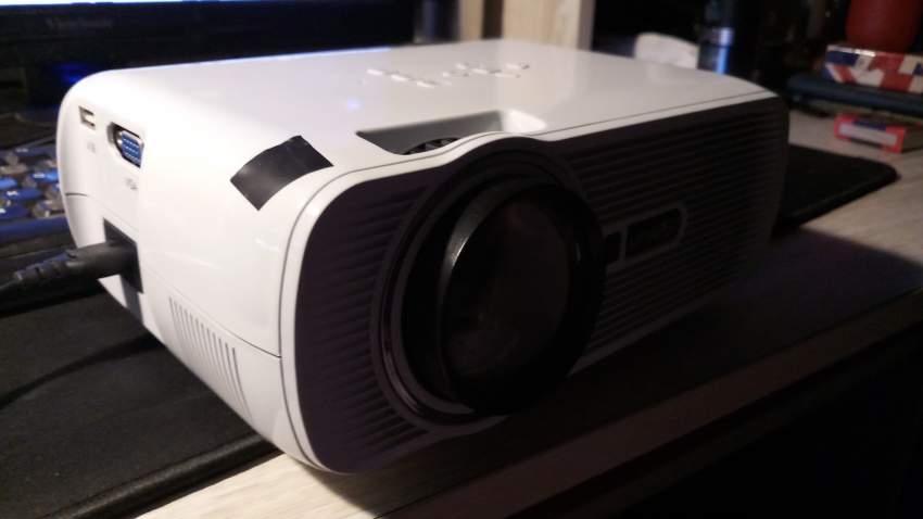 Projector unapp LED HD - 0 - All electronics products  on Aster Vender