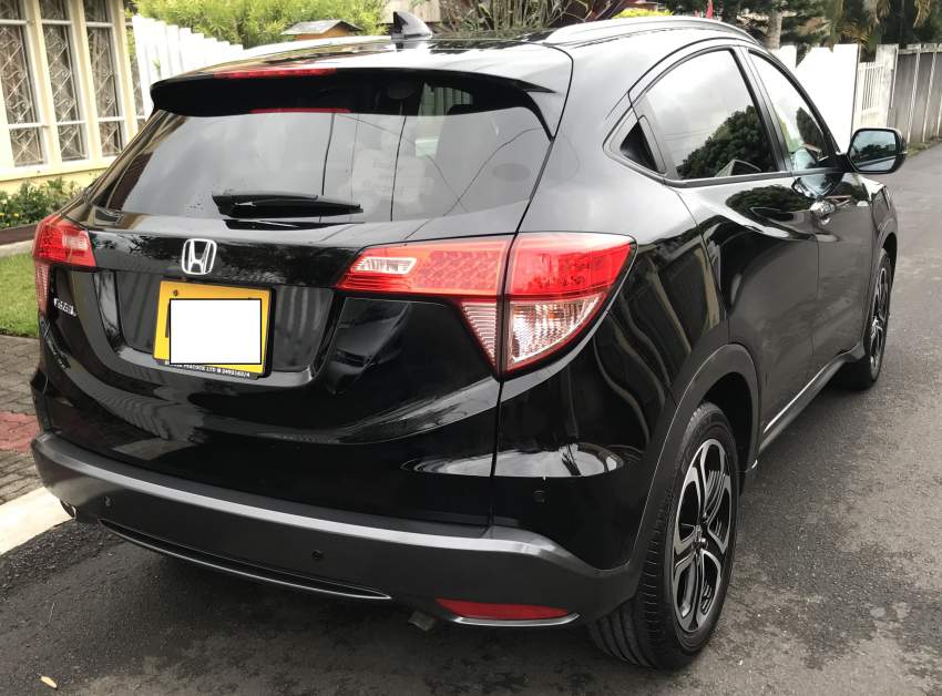 Honda Vezel (Petrol)  - 2 - SUV Cars  on Aster Vender