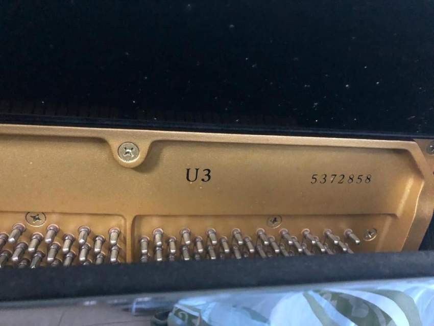 For Sale Yamaha Upright Piano made in Japan - 2 - Piano  on Aster Vender