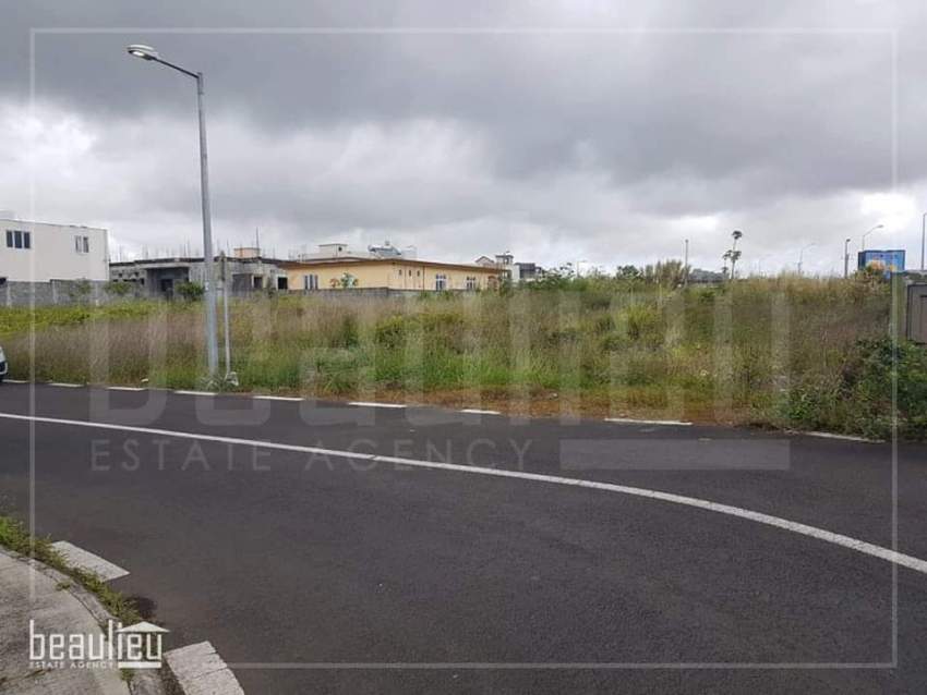 7 Perches Morcellement Providencia III - 0 - Land  on Aster Vender