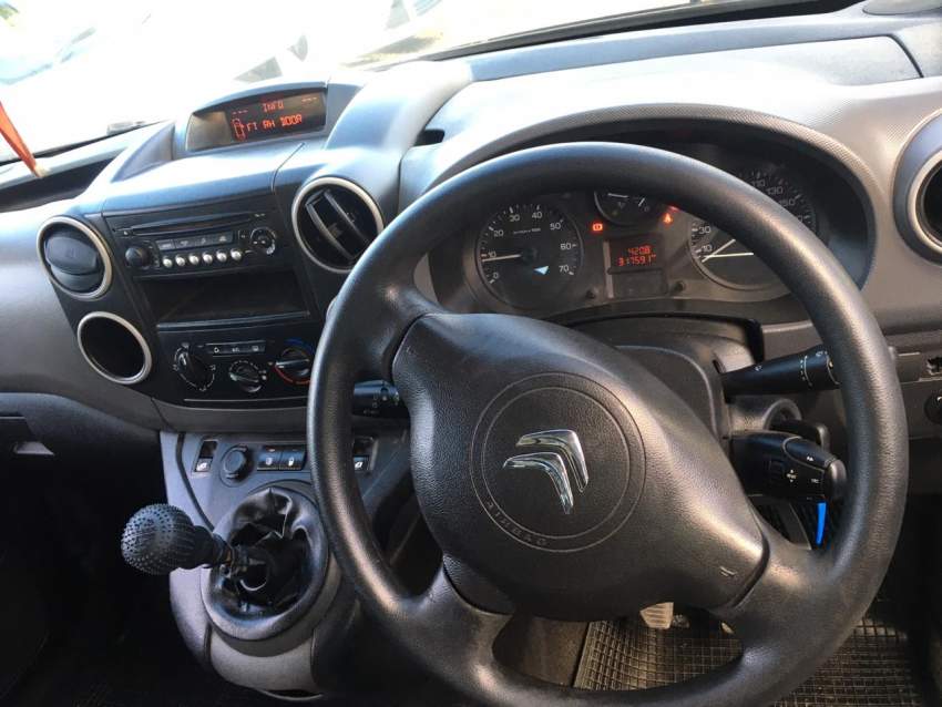 Citroen Berlingo Year 14 - 3 - Cargo Van (Delivery Van)  on Aster Vender