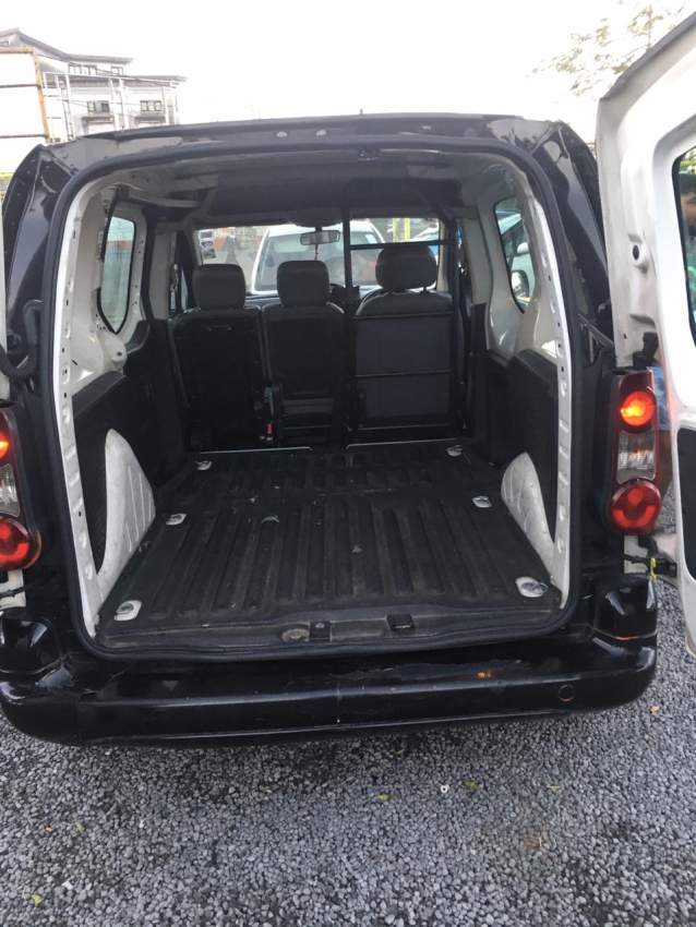 Citroen Berlingo Year 14 - 11 - Cargo Van (Delivery Van)  on Aster Vender