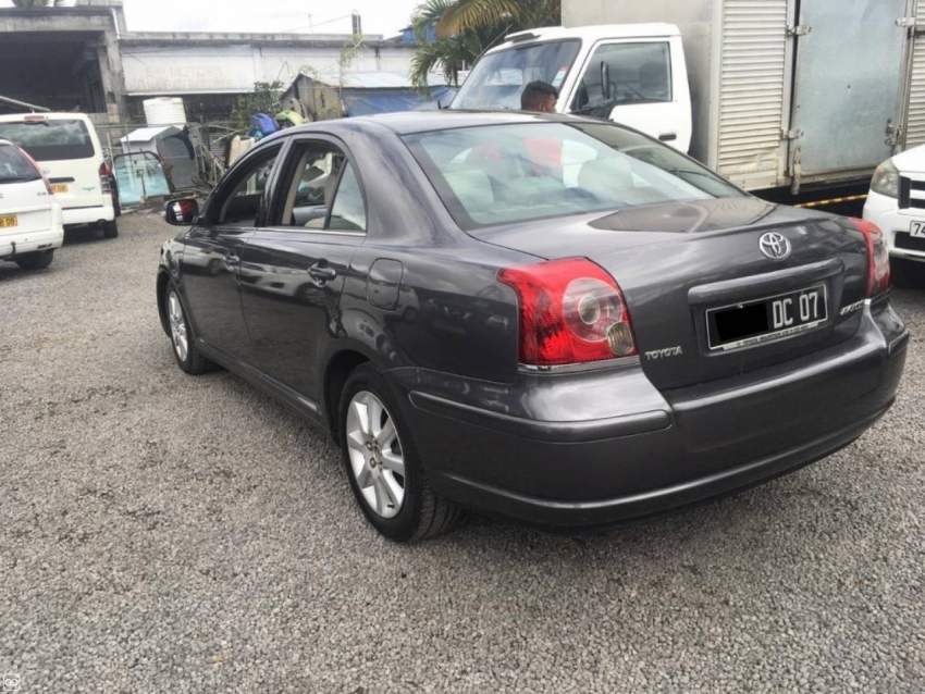 Toyota Avensis Year 07 - 2 - Family Cars  on Aster Vender