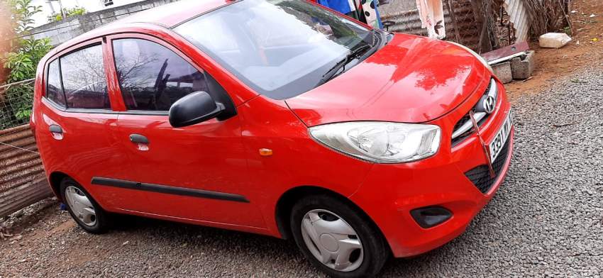 Hyundai i10 year 2012 - 0 - Family Cars  on Aster Vender