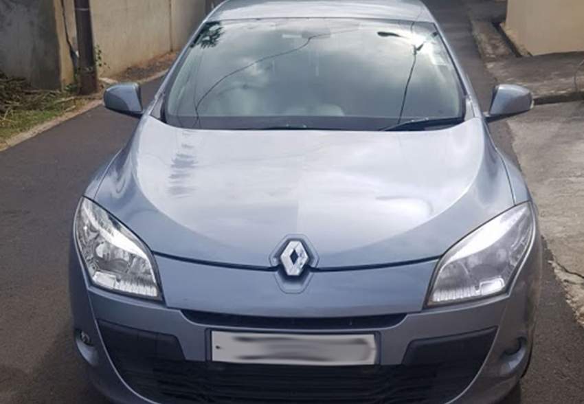 Renault Megane 1.4 - 3 - Compact cars  on Aster Vender