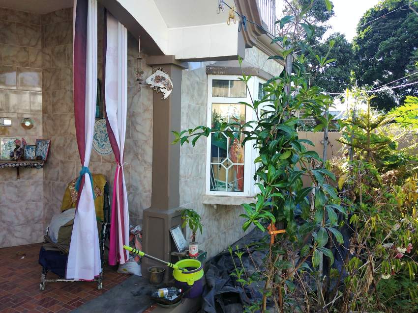 House at boundary Rose hill - 1 - House  on Aster Vender