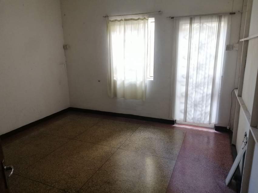 Maison + Apartment a vendre a Rose Hill - 6 chambres - 4 - House  on Aster Vender