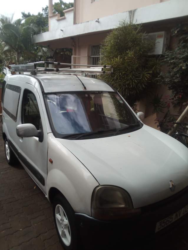 Renault kangoo 2002 - 1 - Cargo Van (Delivery Van)  on Aster Vender
