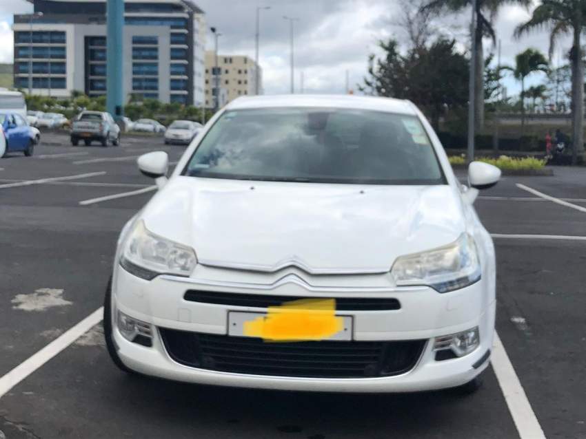 Citroen C5 2013  160000 km en parfait etat, vend pour cause depart - 0 - Luxury Cars  on Aster Vender