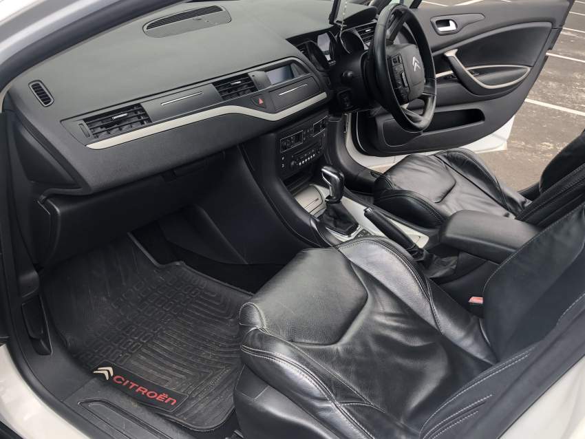 Citroen C5 2013  160000 km en parfait etat, vend pour cause depart - 4 - Luxury Cars  on Aster Vender