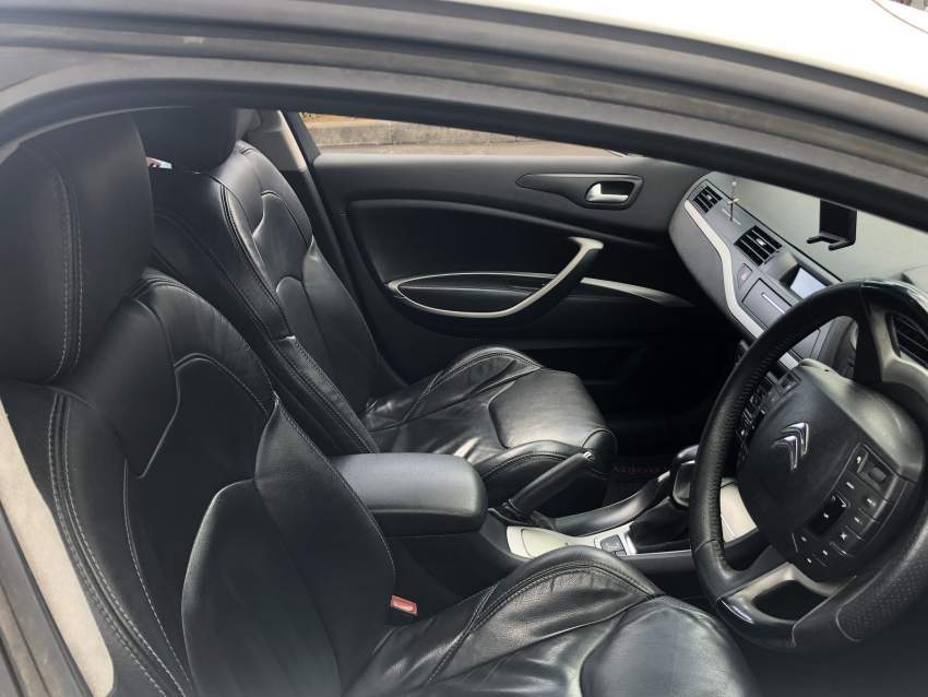 Citroen C5 2013  160000 km en parfait etat, vend pour cause depart - 8 - Luxury Cars  on Aster Vender