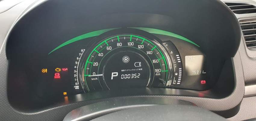 Suzuki Swift 2014 for Sale - 1 - Family Cars  on Aster Vender