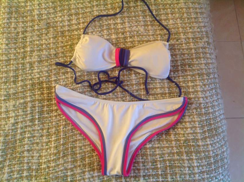 Bikini on Aster Vender