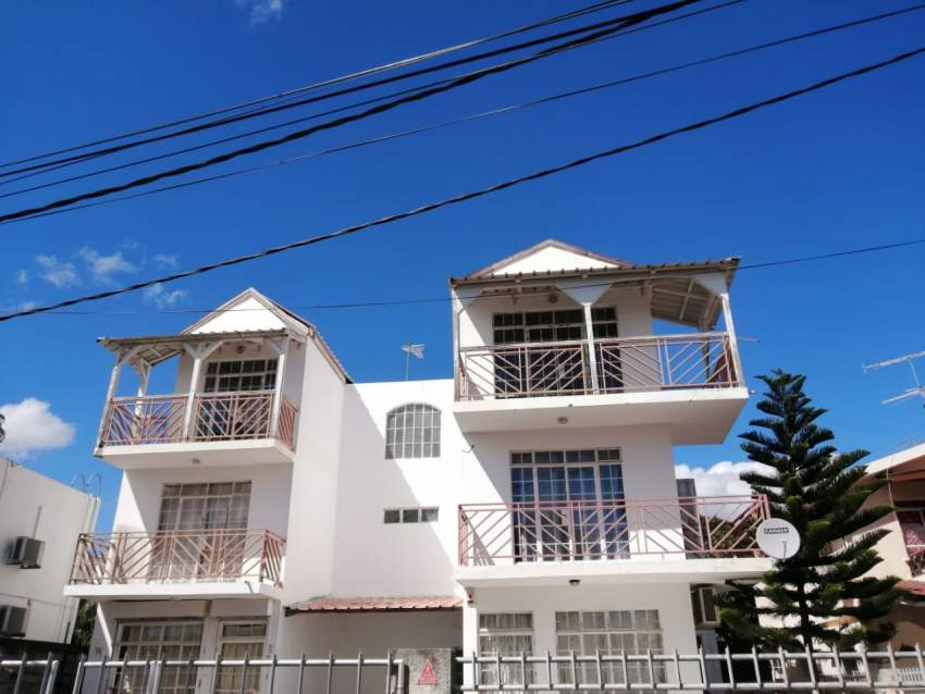 Apartment for sale at flic en flac - 3 - Apartments  on Aster Vender