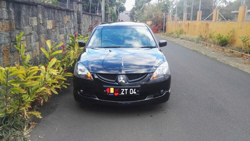 Mitsubishi Car for sale yr 2004 - 0 - Family Cars  on Aster Vender