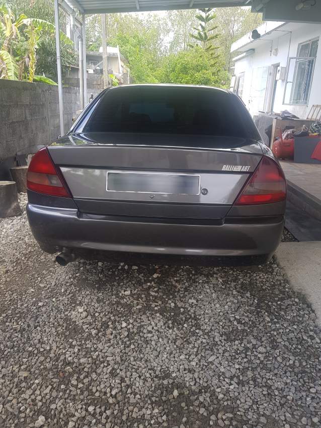 Mitsubishi Lancer - 1 - Compact cars  on Aster Vender